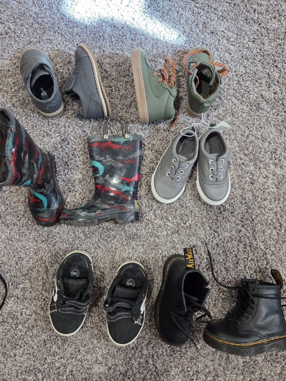 6C Toddler Boy shoes- lot of 6 pairs